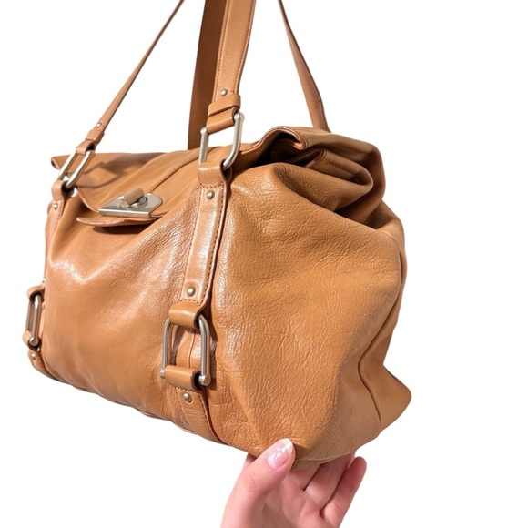 Banana Republic Caramel Tan Leather Slouchy Bohemian Shoulder Bag - Picture 4 of 13